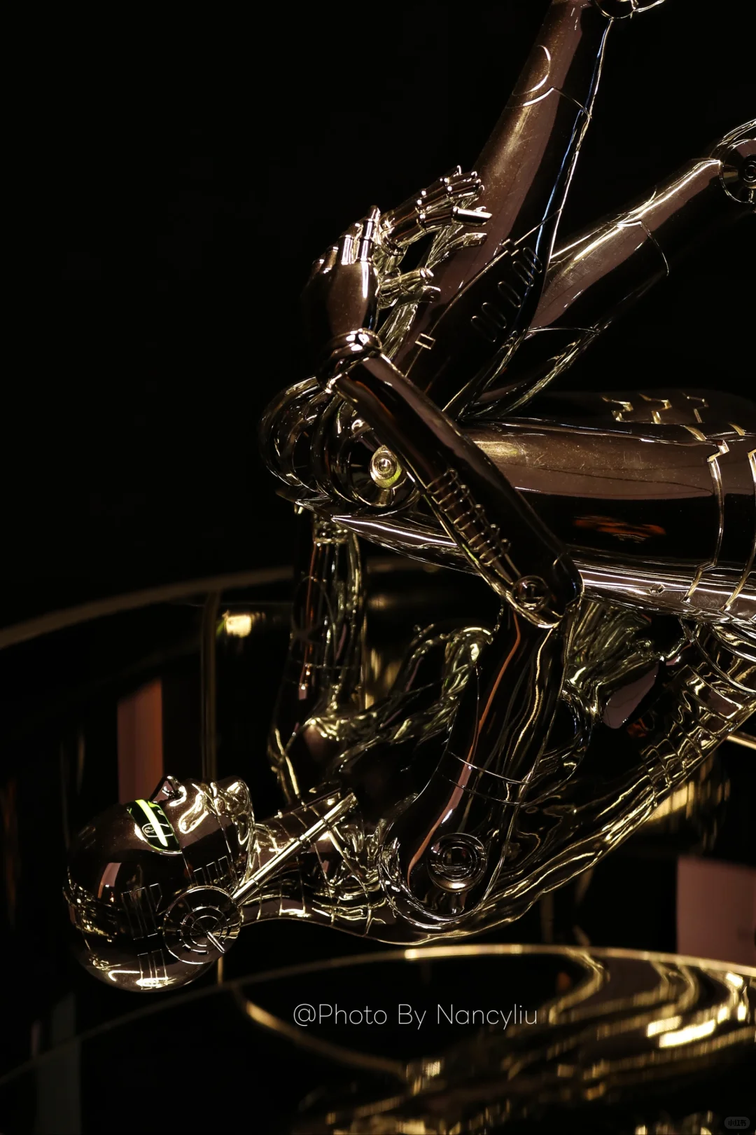 金属迷幻的空山基