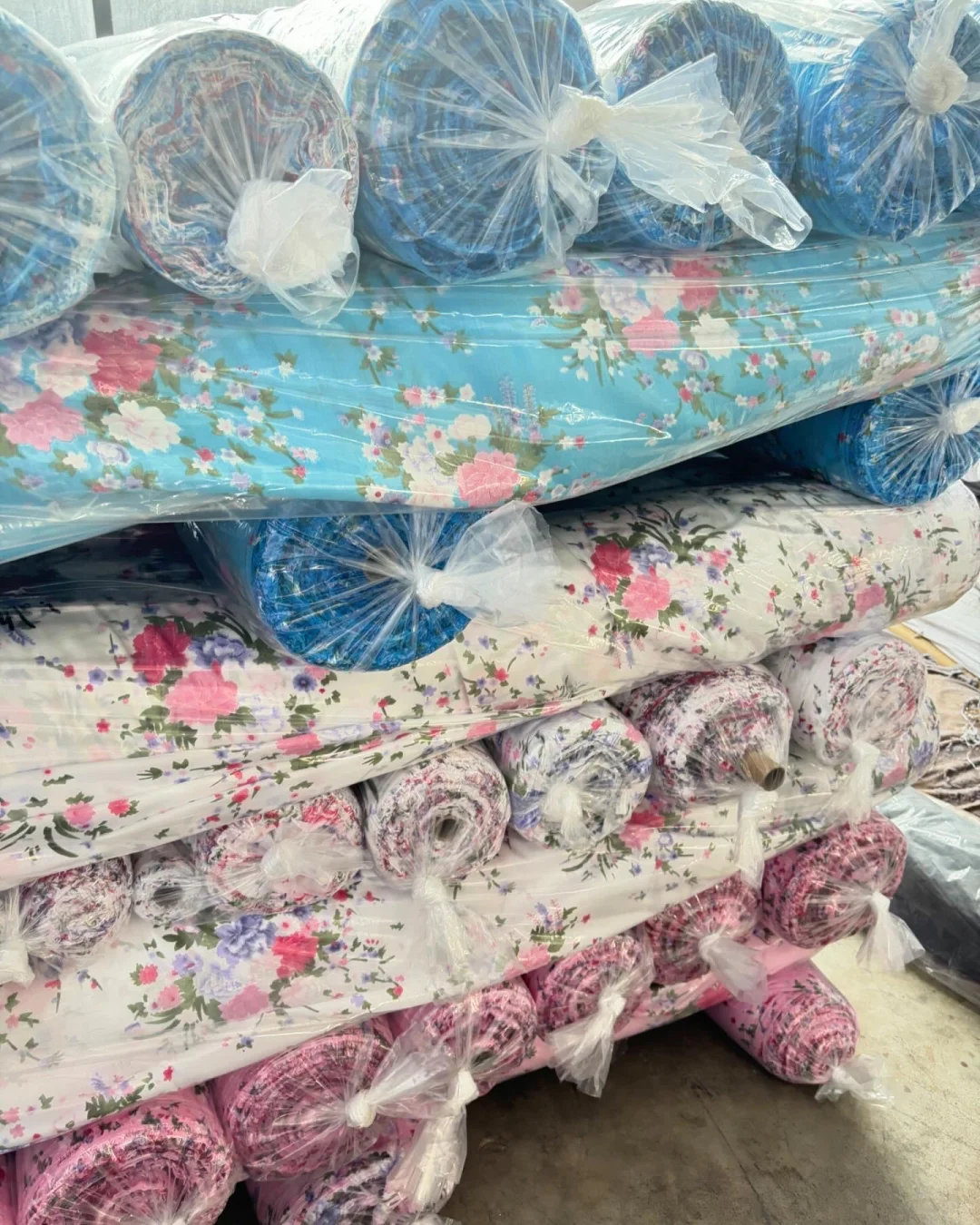 一家集纺织、印染加工、销售于一体的企业