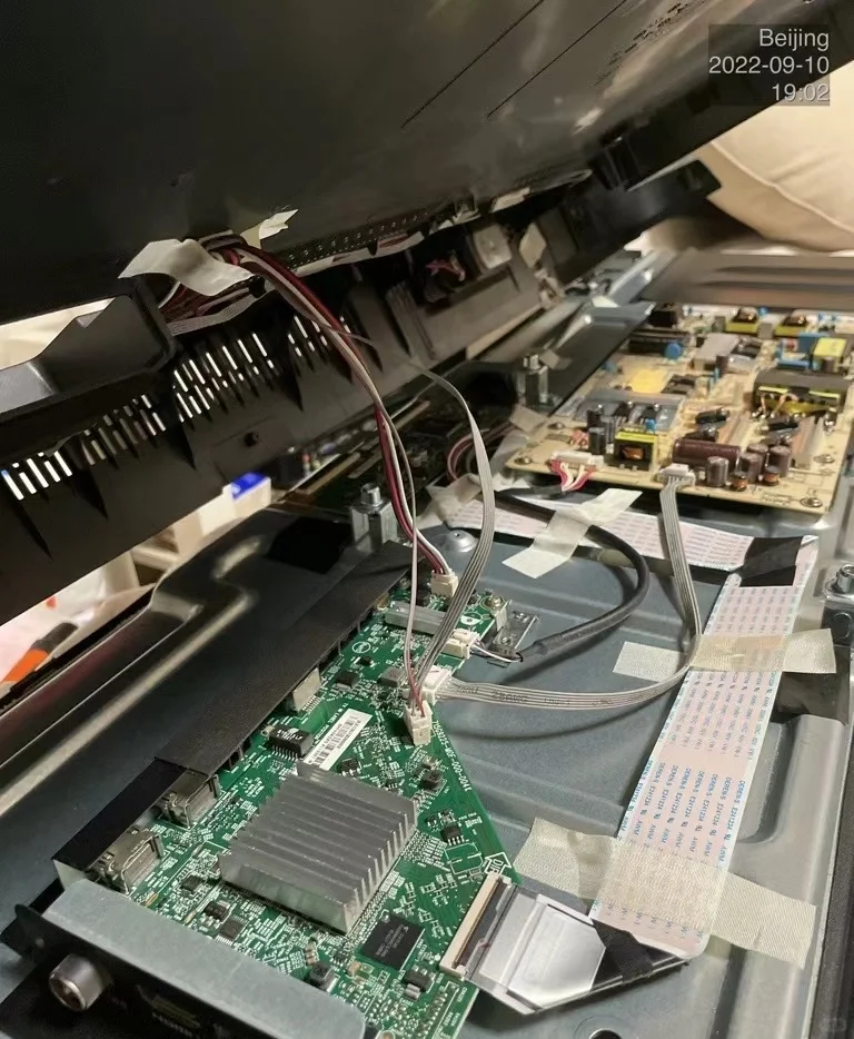 《家电维修小哥的 “神奇百宝箱”》