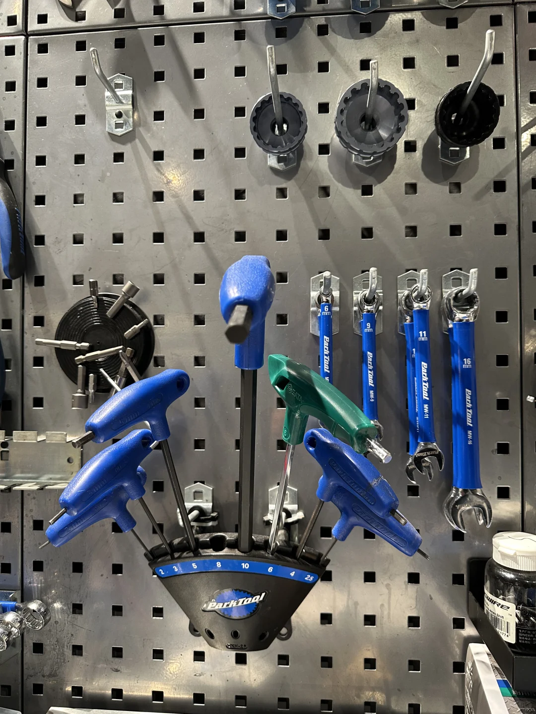 每个男孩都有一个维修工作台的梦