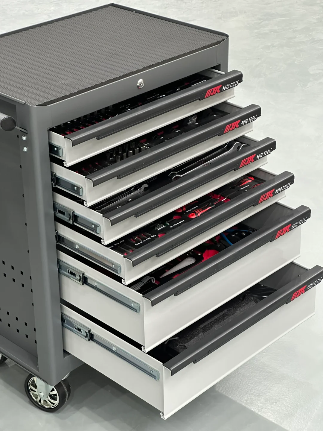 男人的梦中情车—工具车