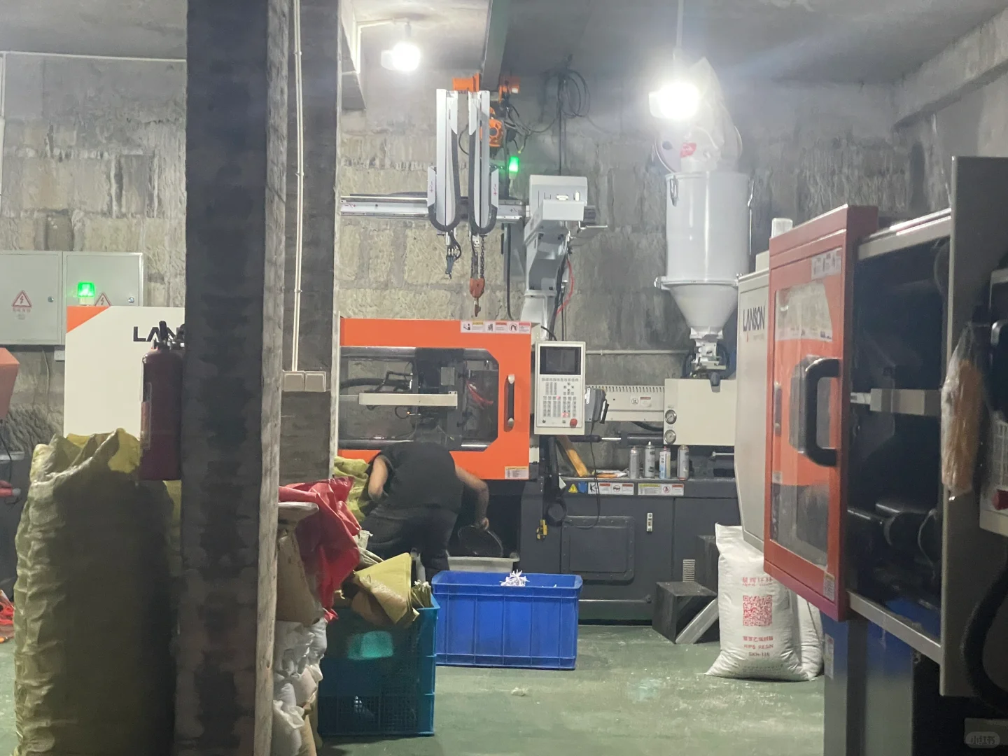 你们要的注塑机照片