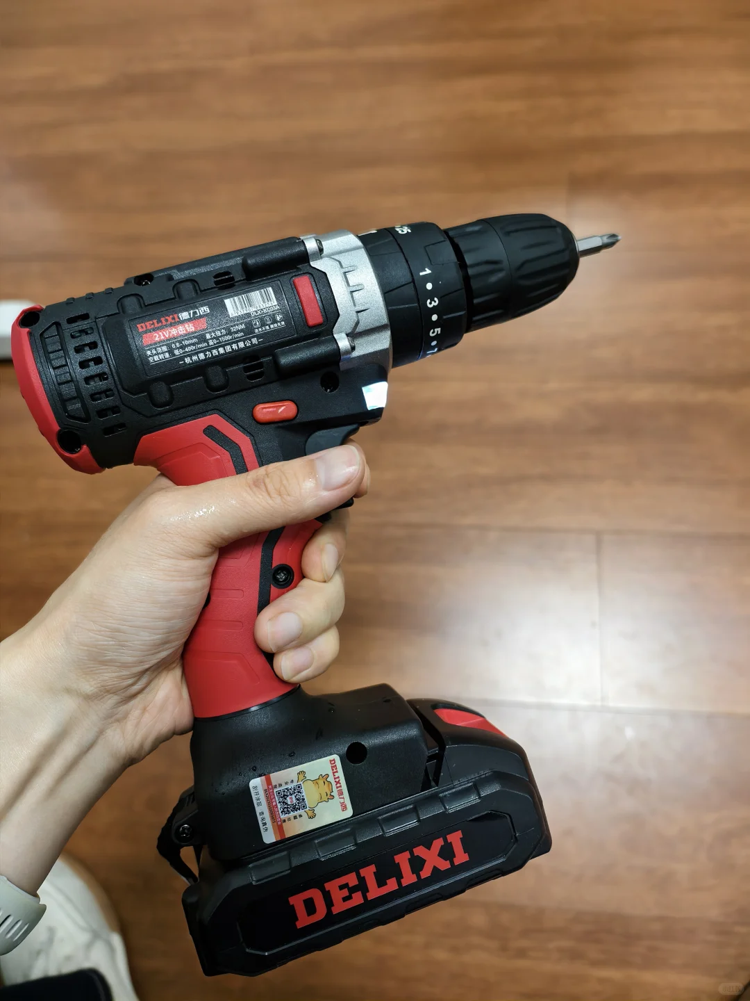 以前一直觉得电钻挺吓人的，原来很好用