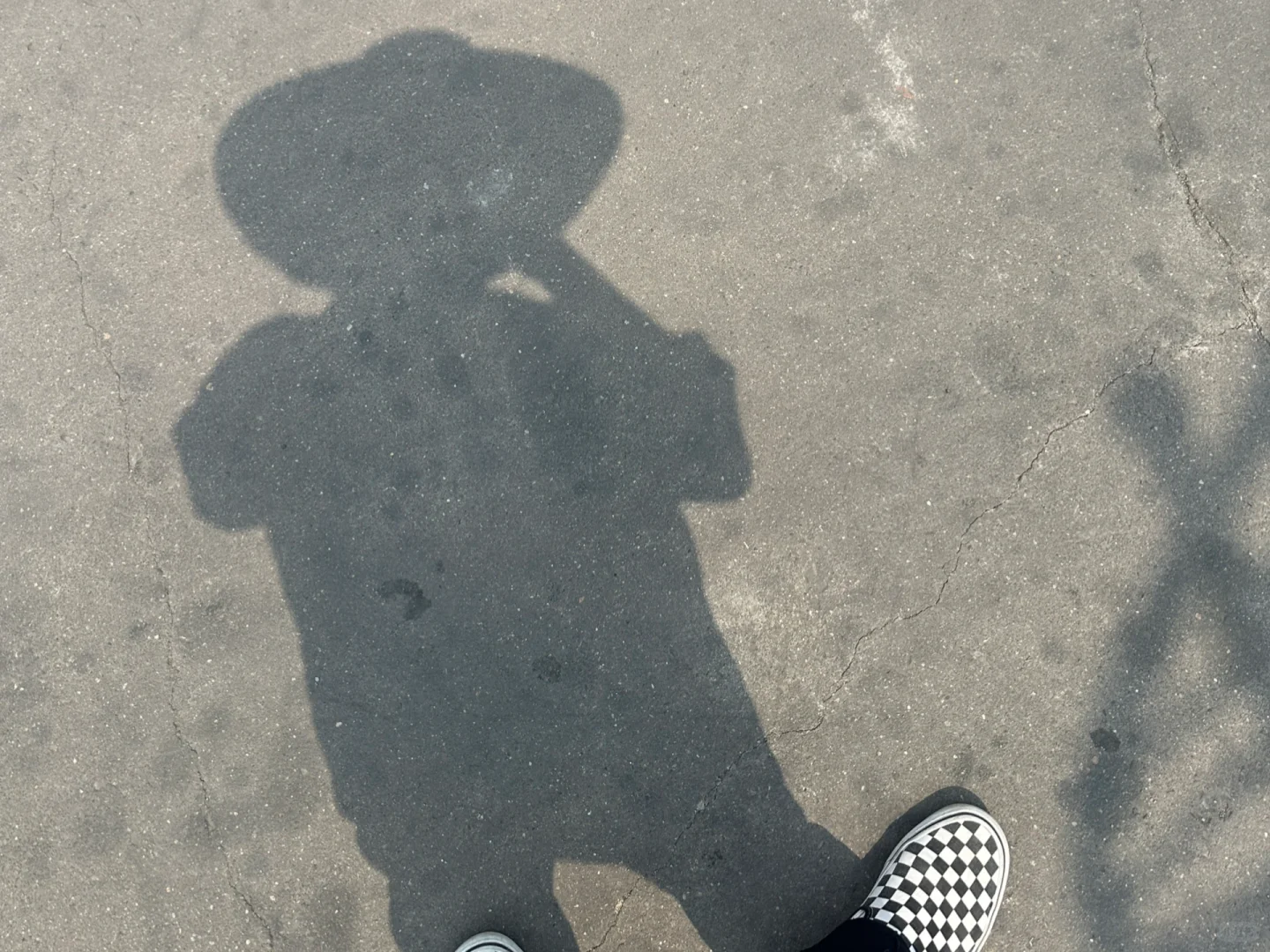 自己钢化玻璃厂，有啥不懂的尽管问?