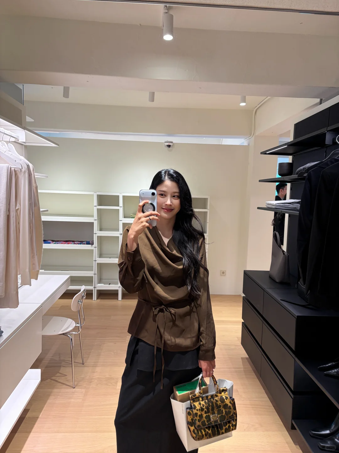RARERAW 快闪店｜金属质感的生活艺术展 ✨
