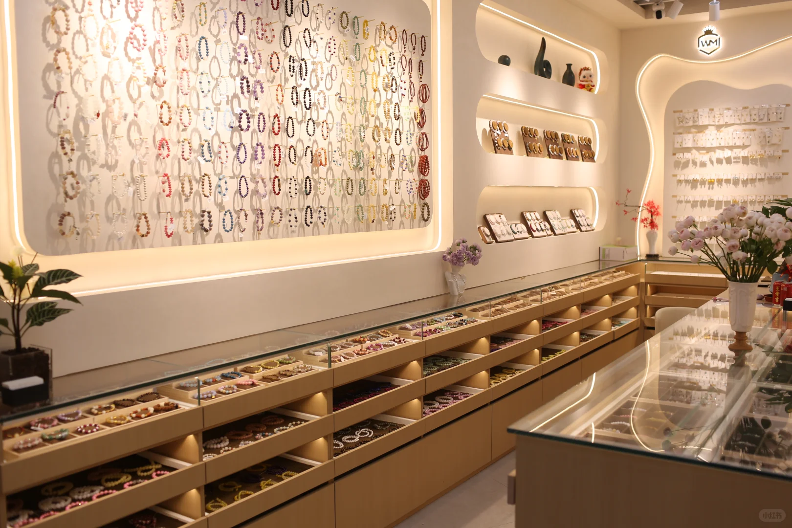 义乌商贸城6区,简直就是买手店,艺术展