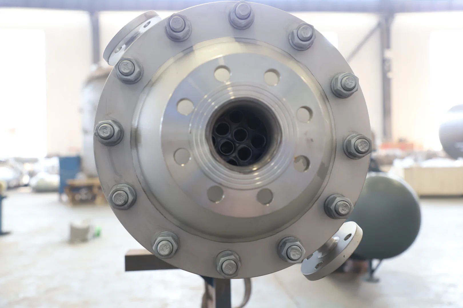 列管式汽水换热器：高效稳定的热能转换枢纽