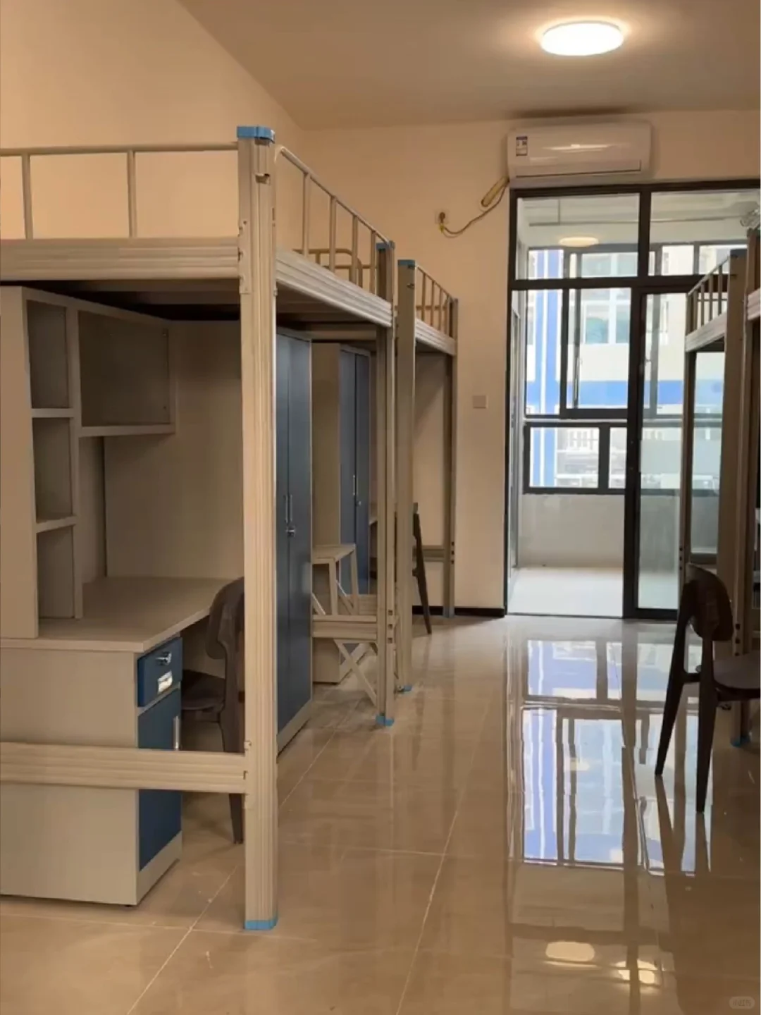 在家呆腻了来龙岗电子小厂一个月6500✌