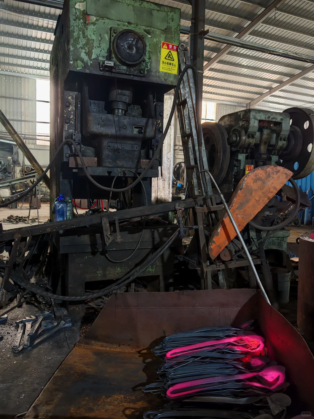 活络扳手生产实拍