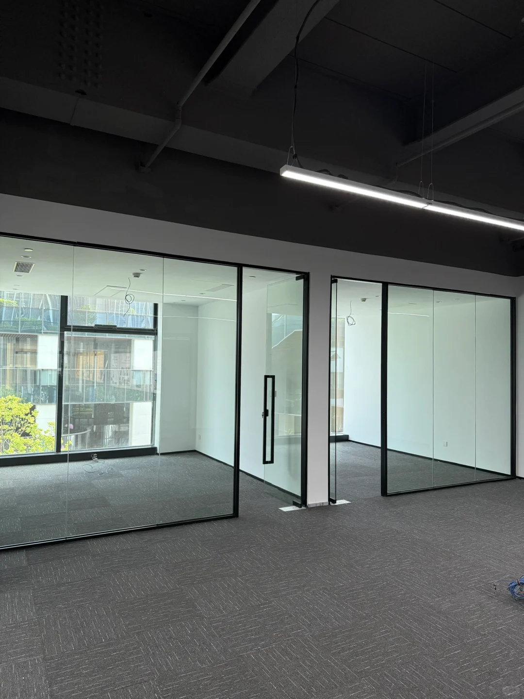 不是玻璃隔断贵，是厂家没找对…