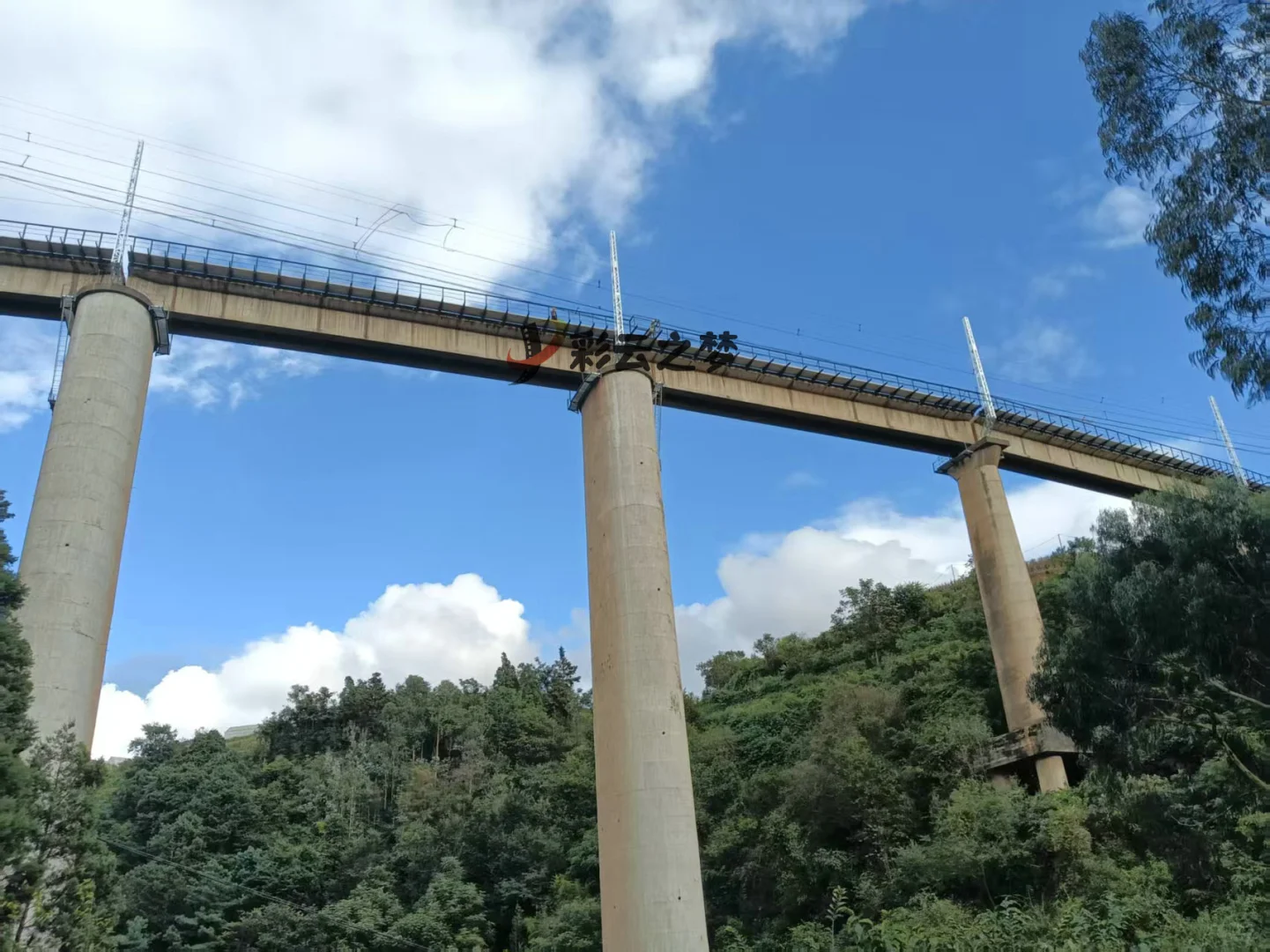 探访老昆玉铁路18公里附近电气化改造