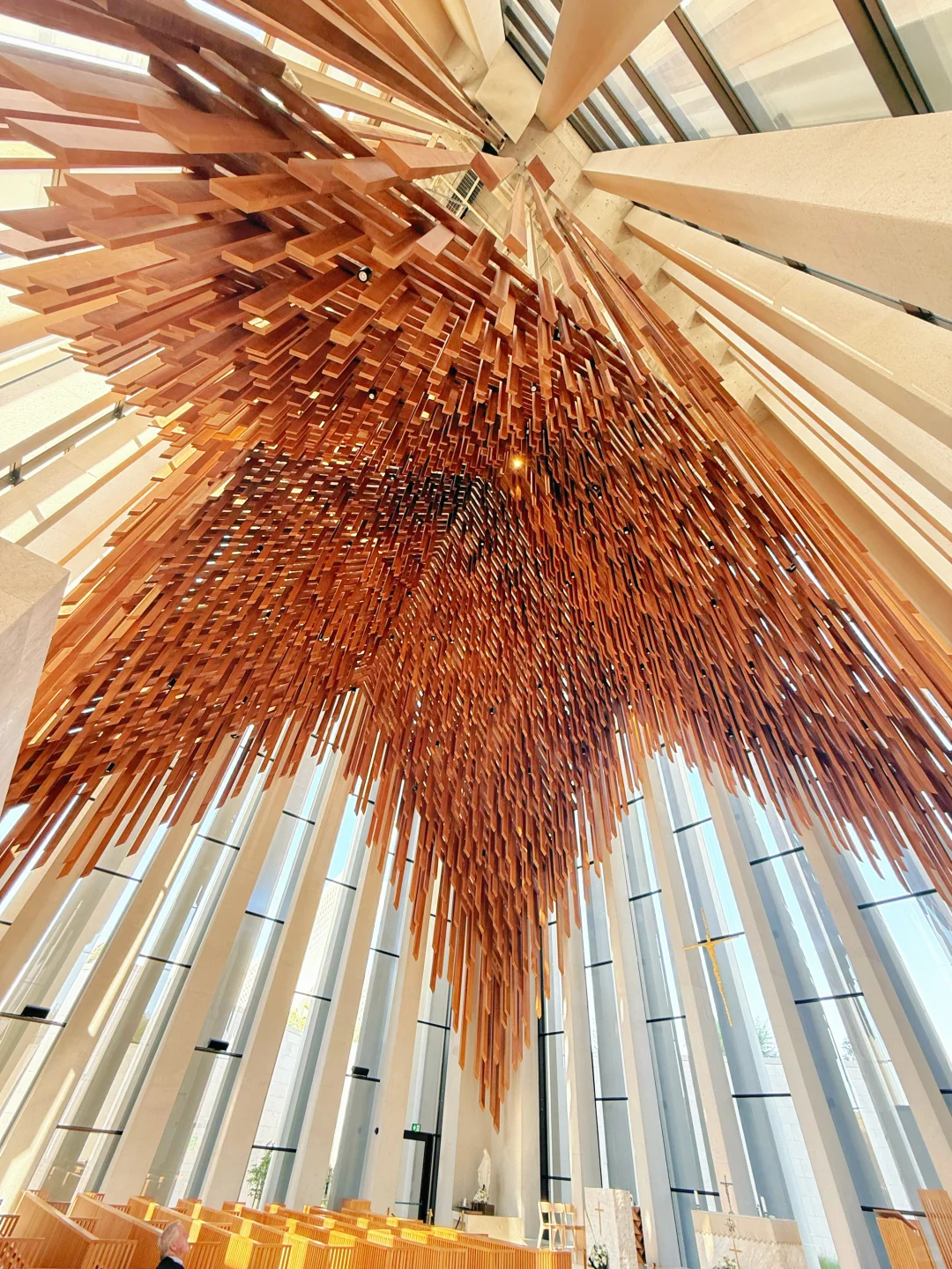 在这里安检被掏出了包里的TT?@阿布扎比