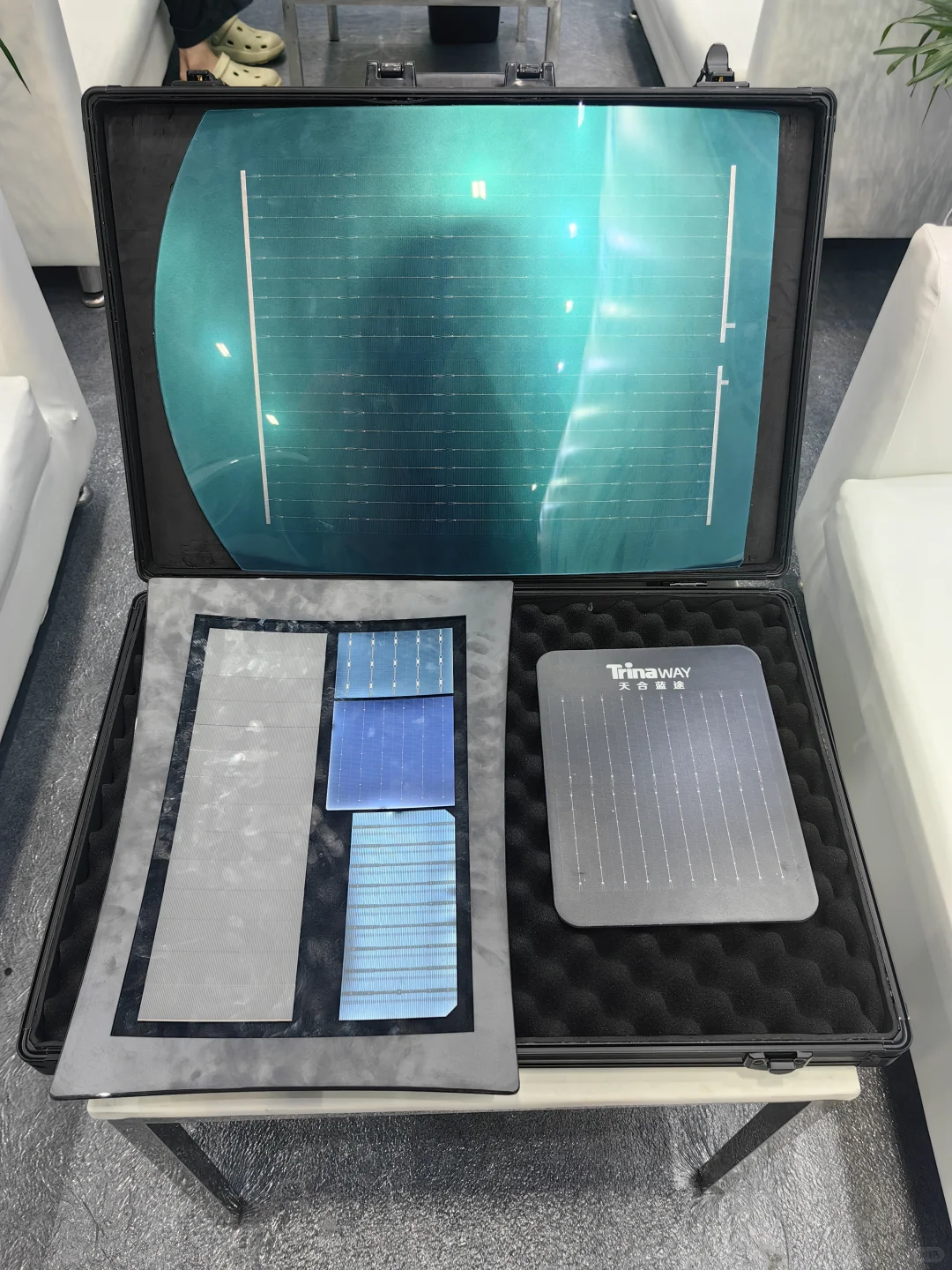 无人驾驶观光游艇低碳应用