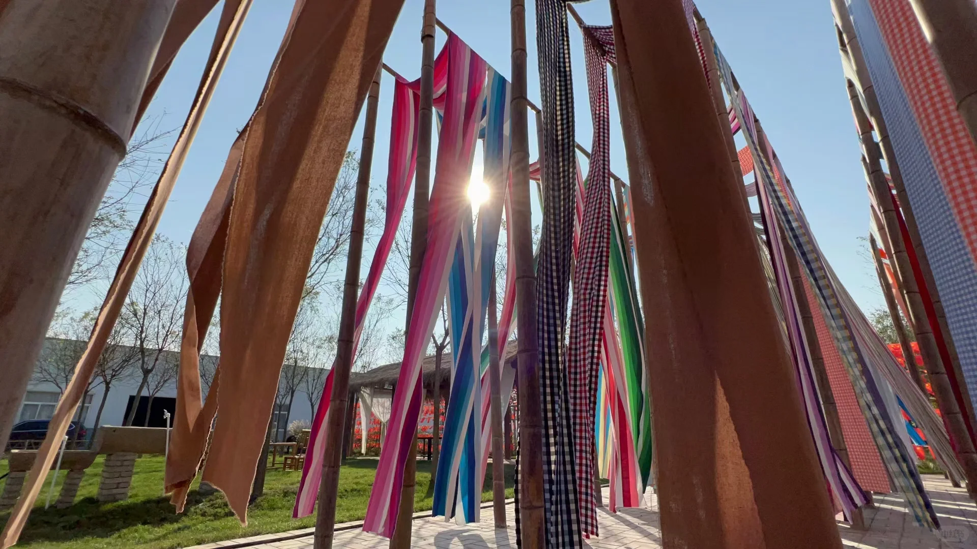 “时光之织：探寻粗布技艺的传统匠心”