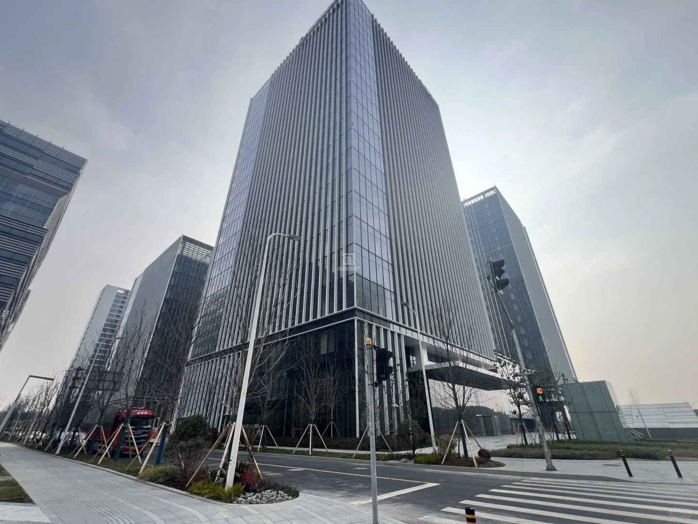 陆港联合数字创新中心 布局低空经济赛道