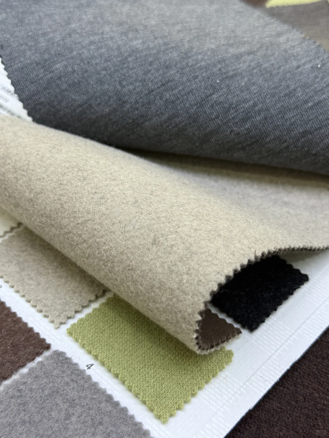 羊绒精品毛呢面料推荐