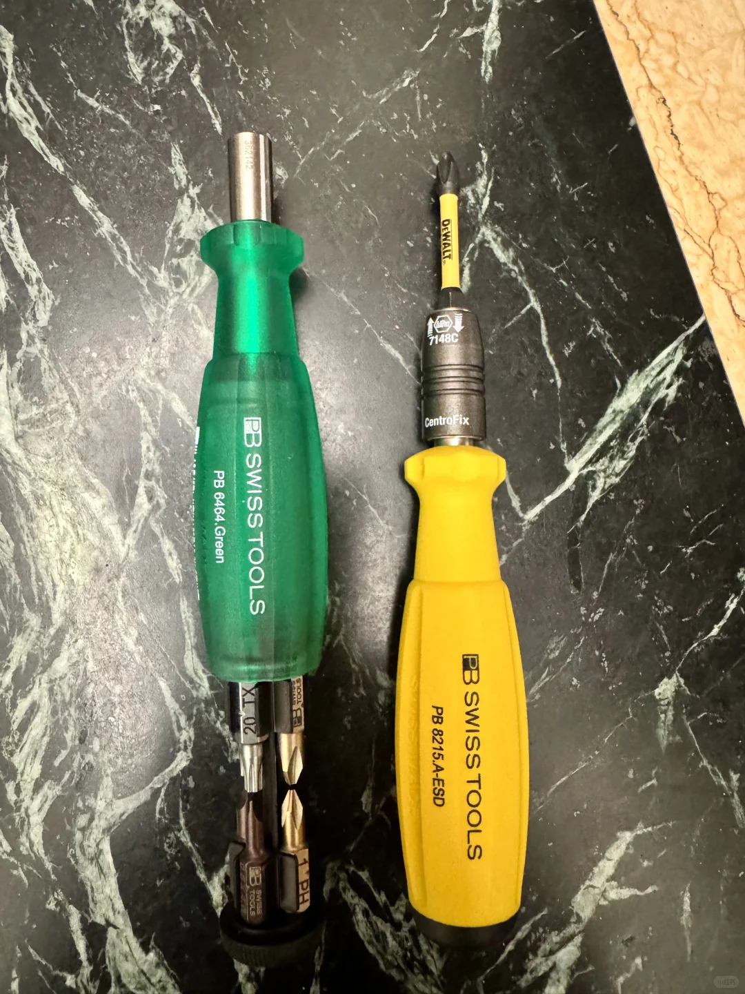 欢迎两名新同学