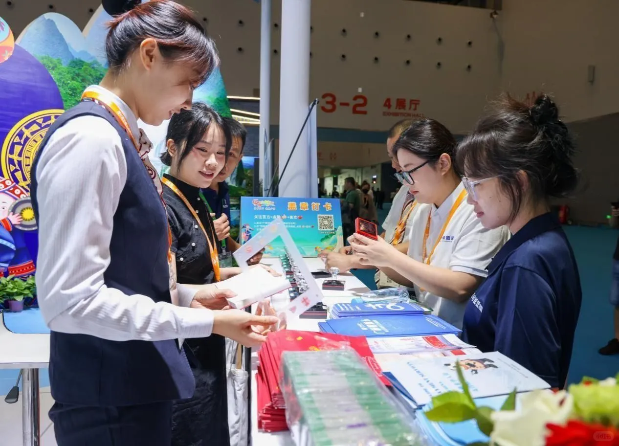 广西旅游精品线路闪耀中国—东盟博览会展区
