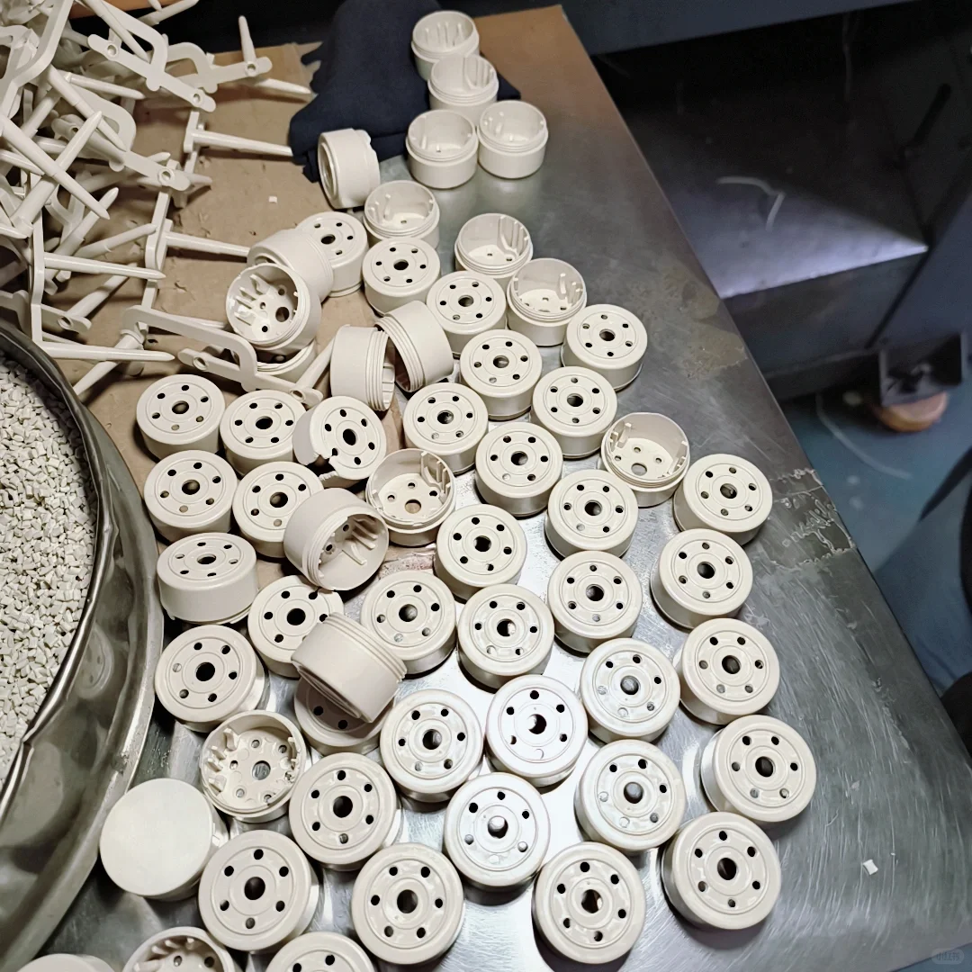 生产塑料外壳有缺胶如何处理