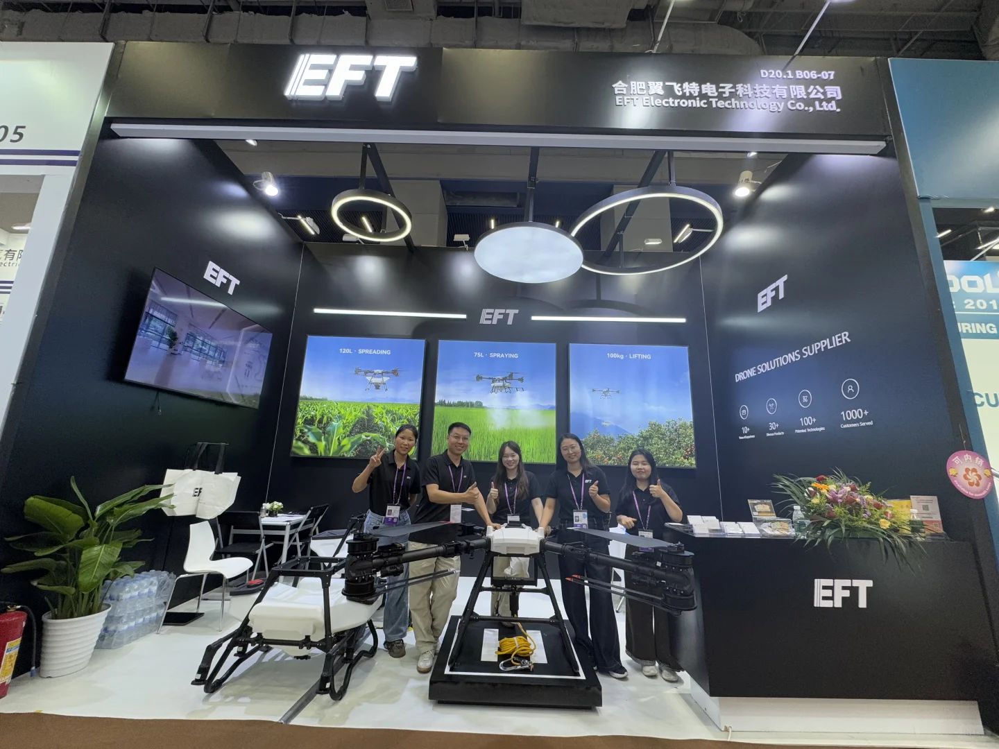 今年广交会好多人呀?