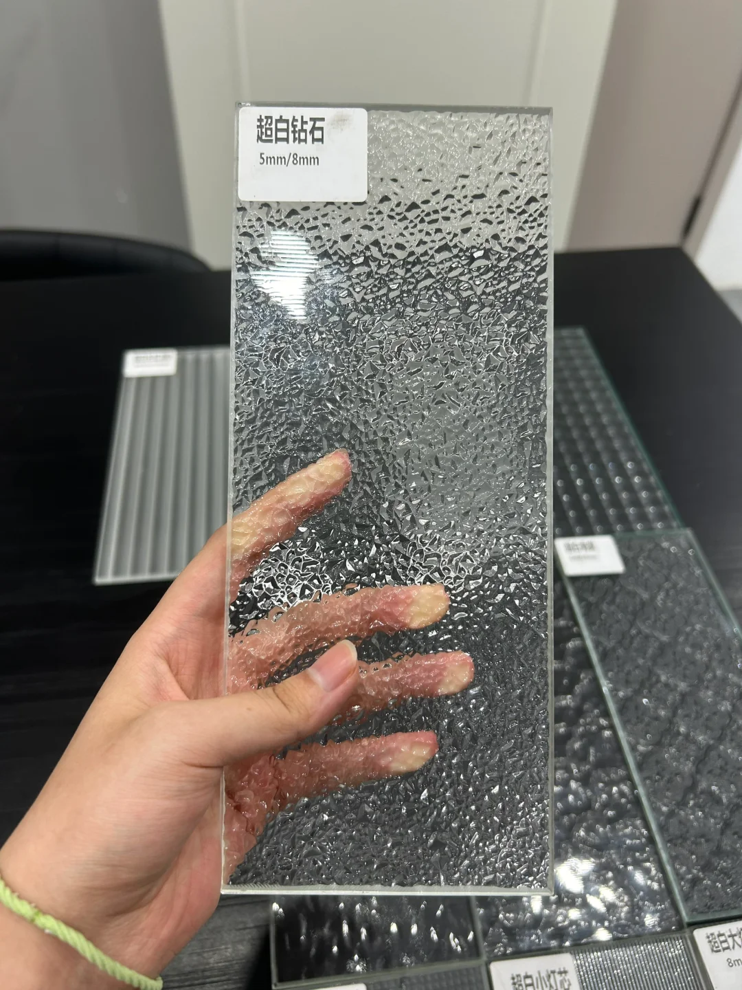 设计师都在找的高颜值玻璃|教你怎么选