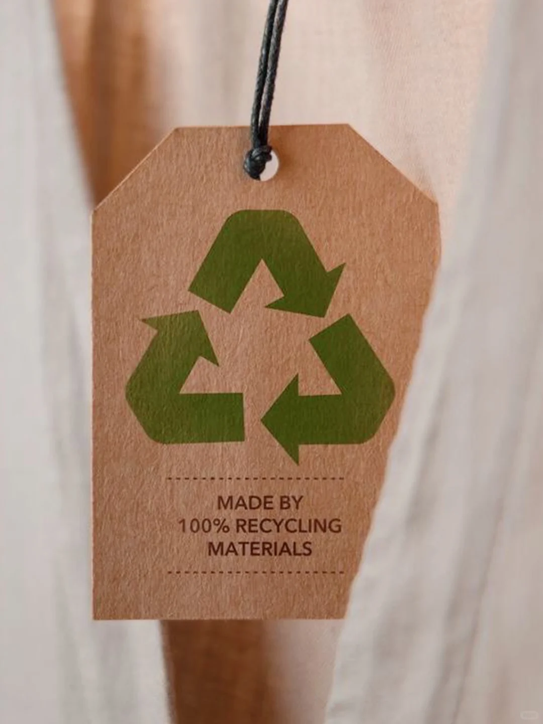 预见时尚未来:「会呼吸」的再生纤维