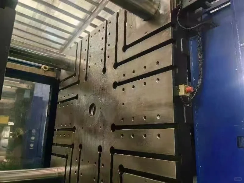 出售海天注塑机1600吨伺服机