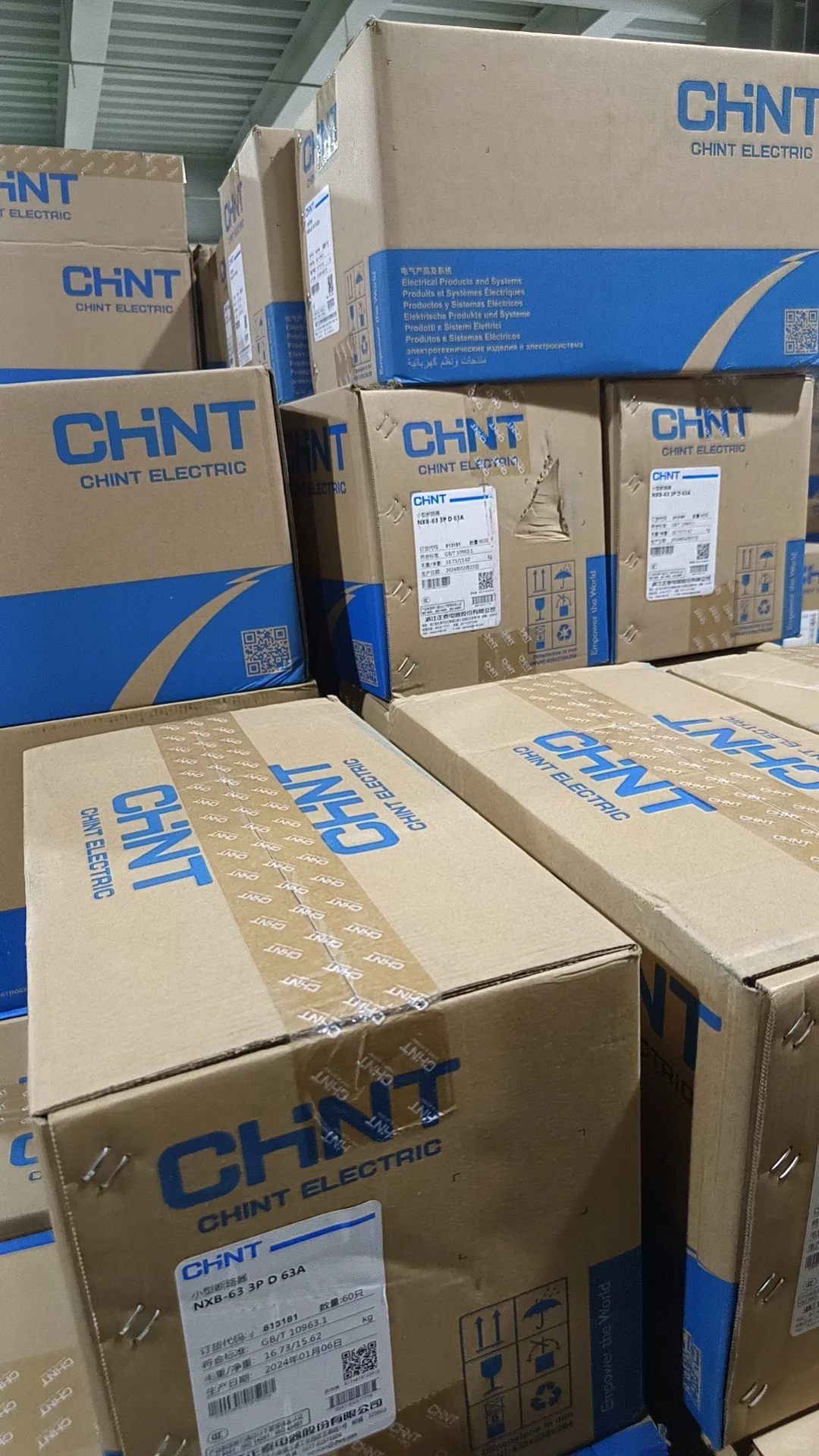 正泰空气开关断路器，品质保障，安心出售！