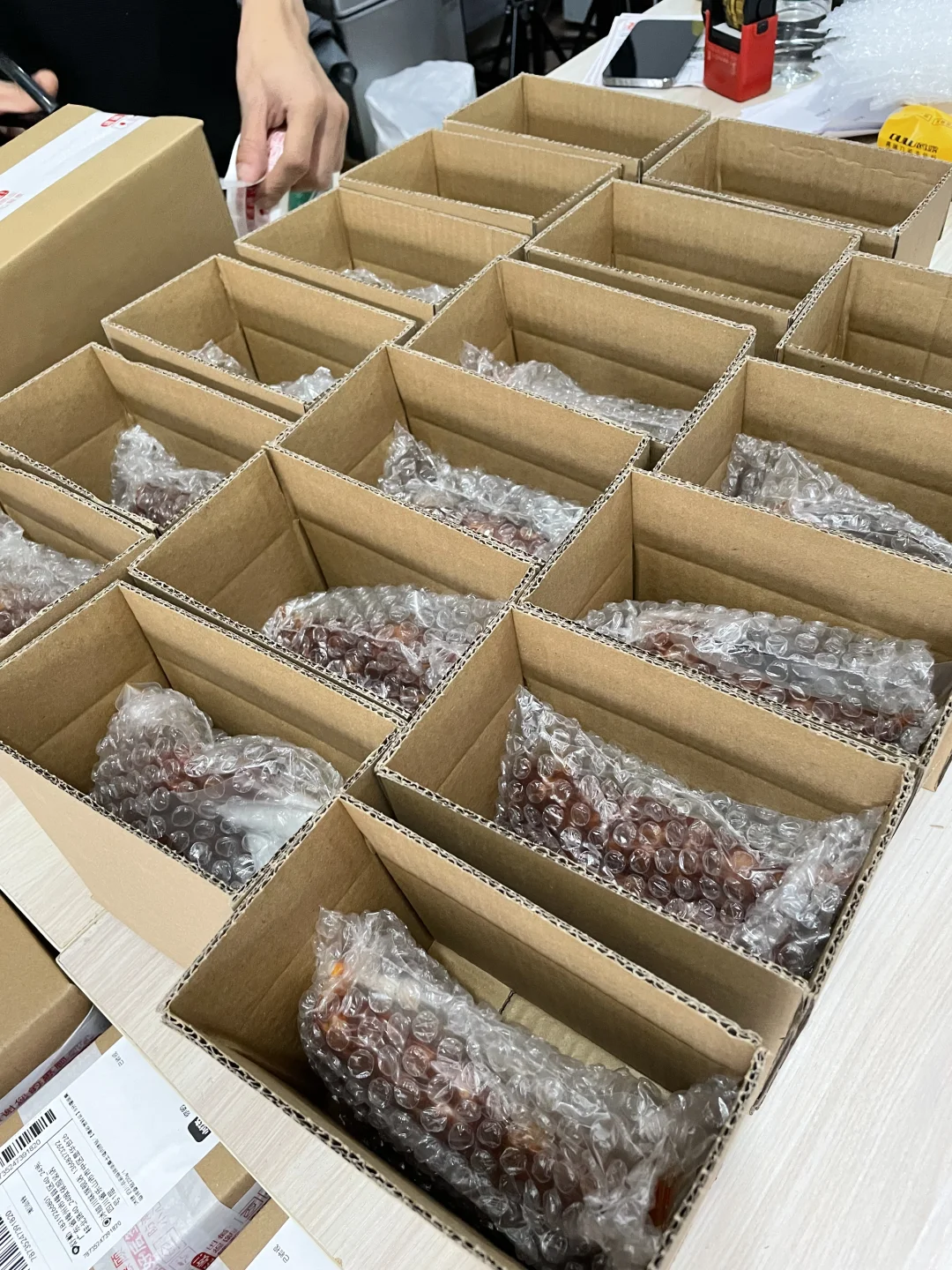 和爸妈商量后，决定腊肠尝鲜装再上200份！