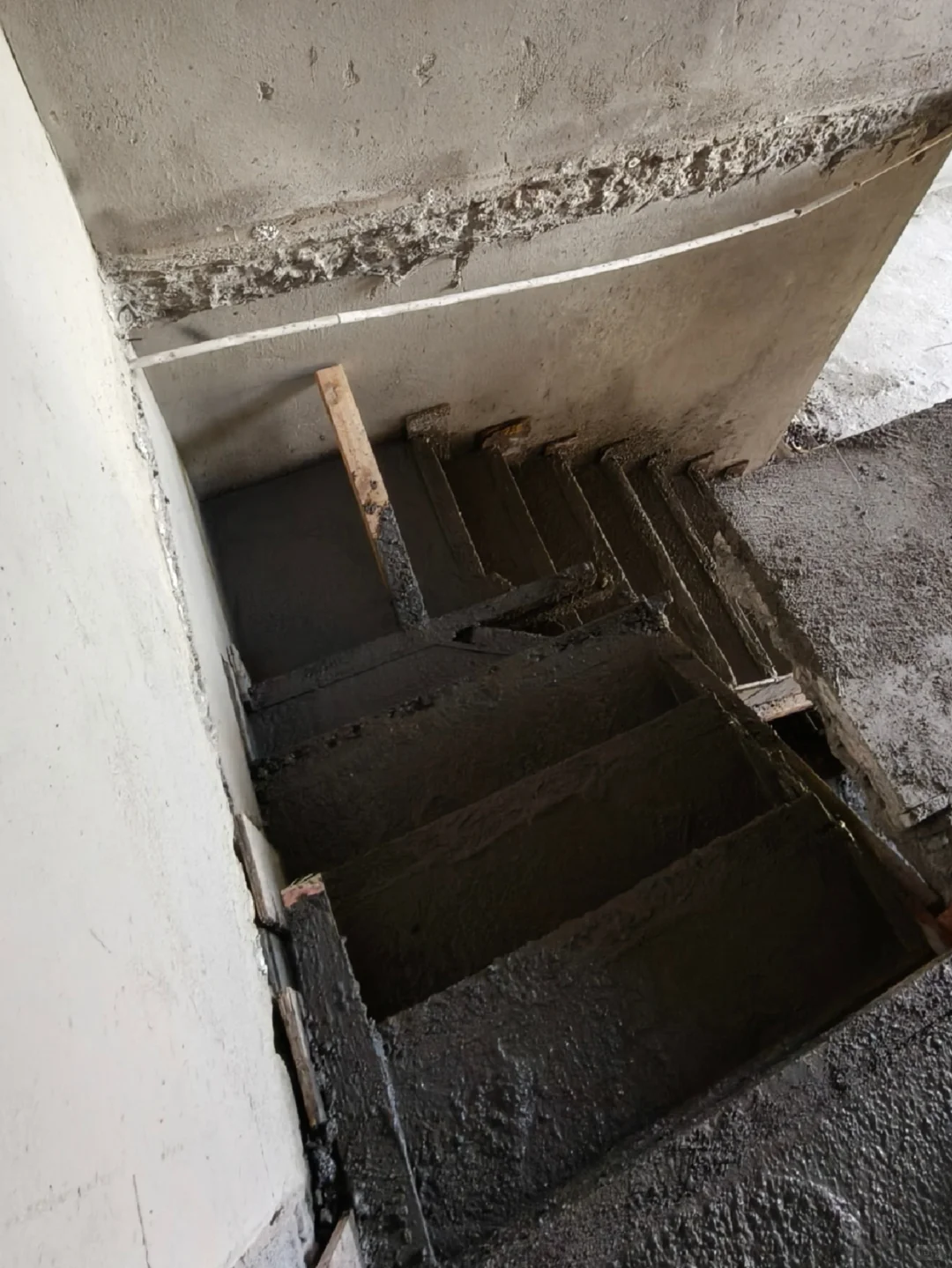 楼梯日记◽左滑➡️:一起给楼梯拆模