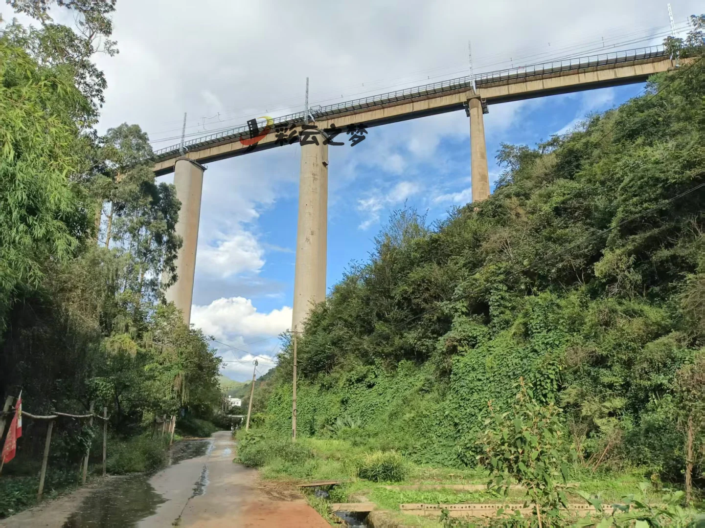 探访老昆玉铁路18公里附近电气化改造