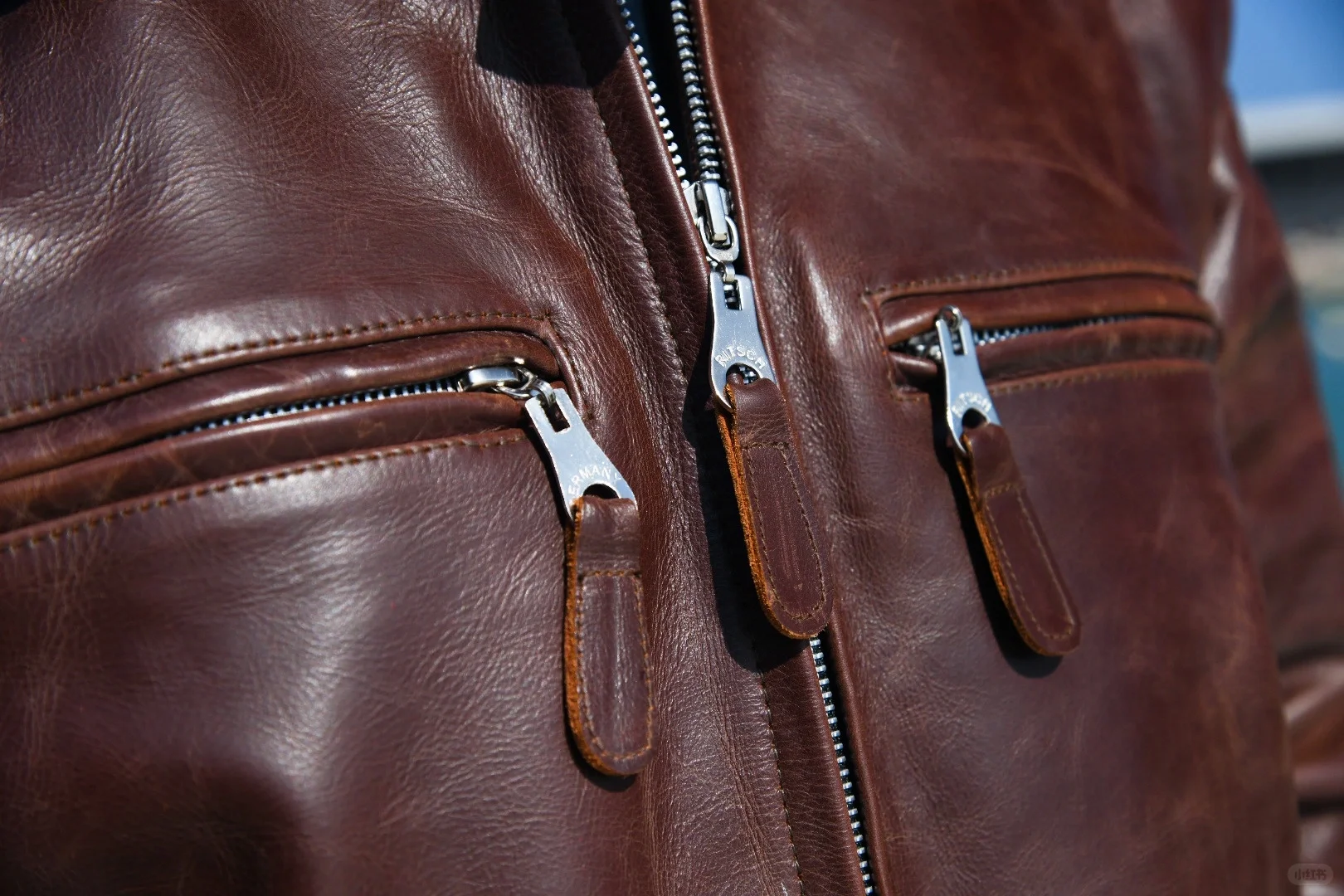 阳光下的 BF109红棕色马皮