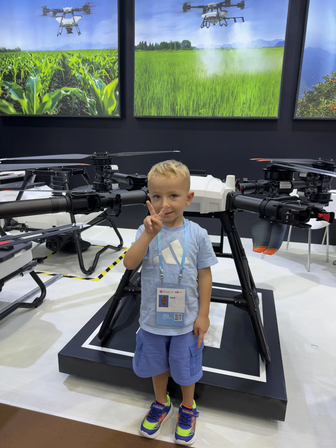 今年广交会好多人呀?