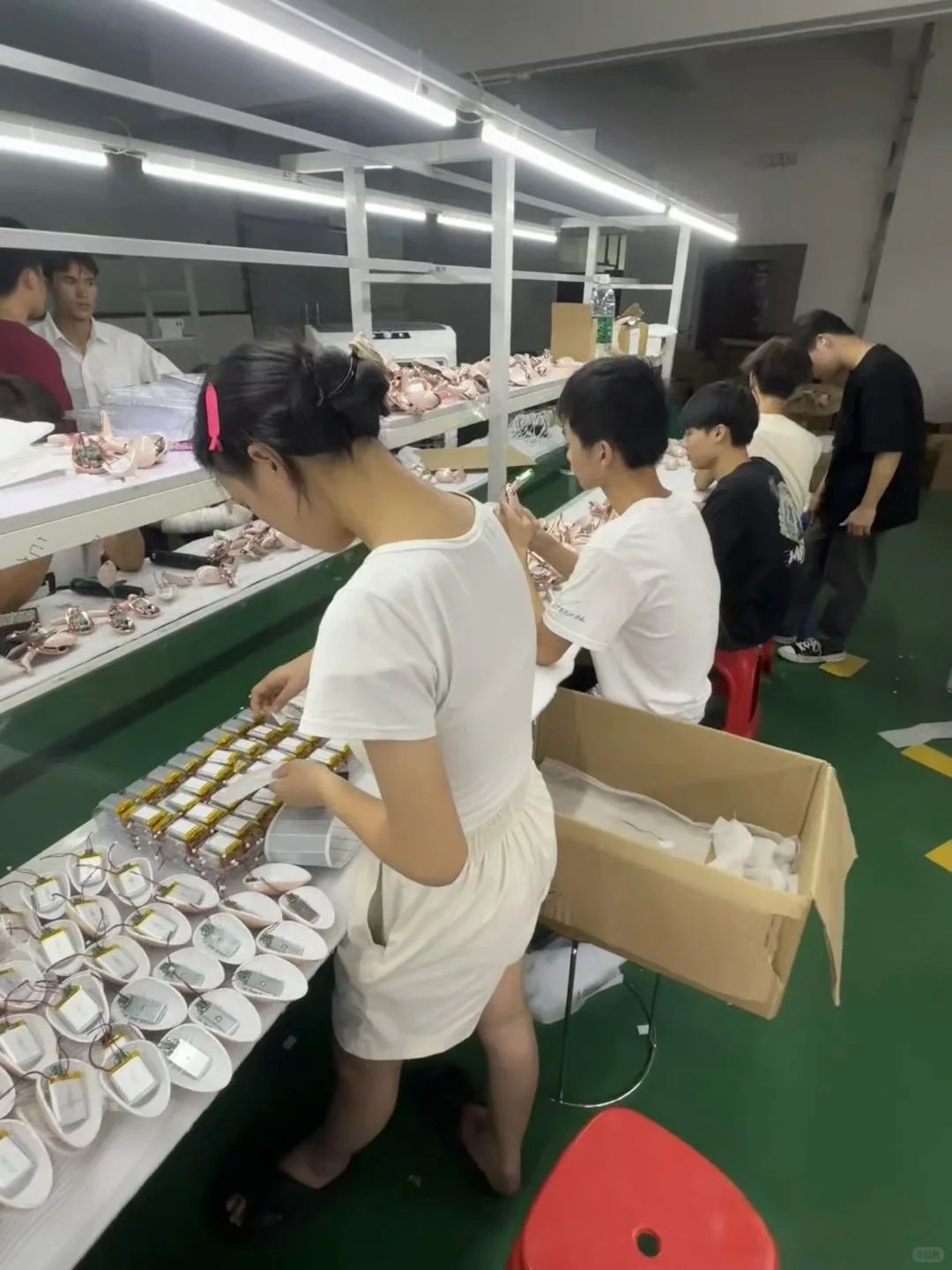 在东莞小厂一个月可以拿5000➕