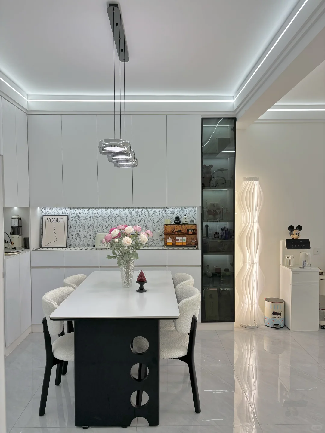 允许我嘚瑟一下，通刷乳胶漆也能装出理想小