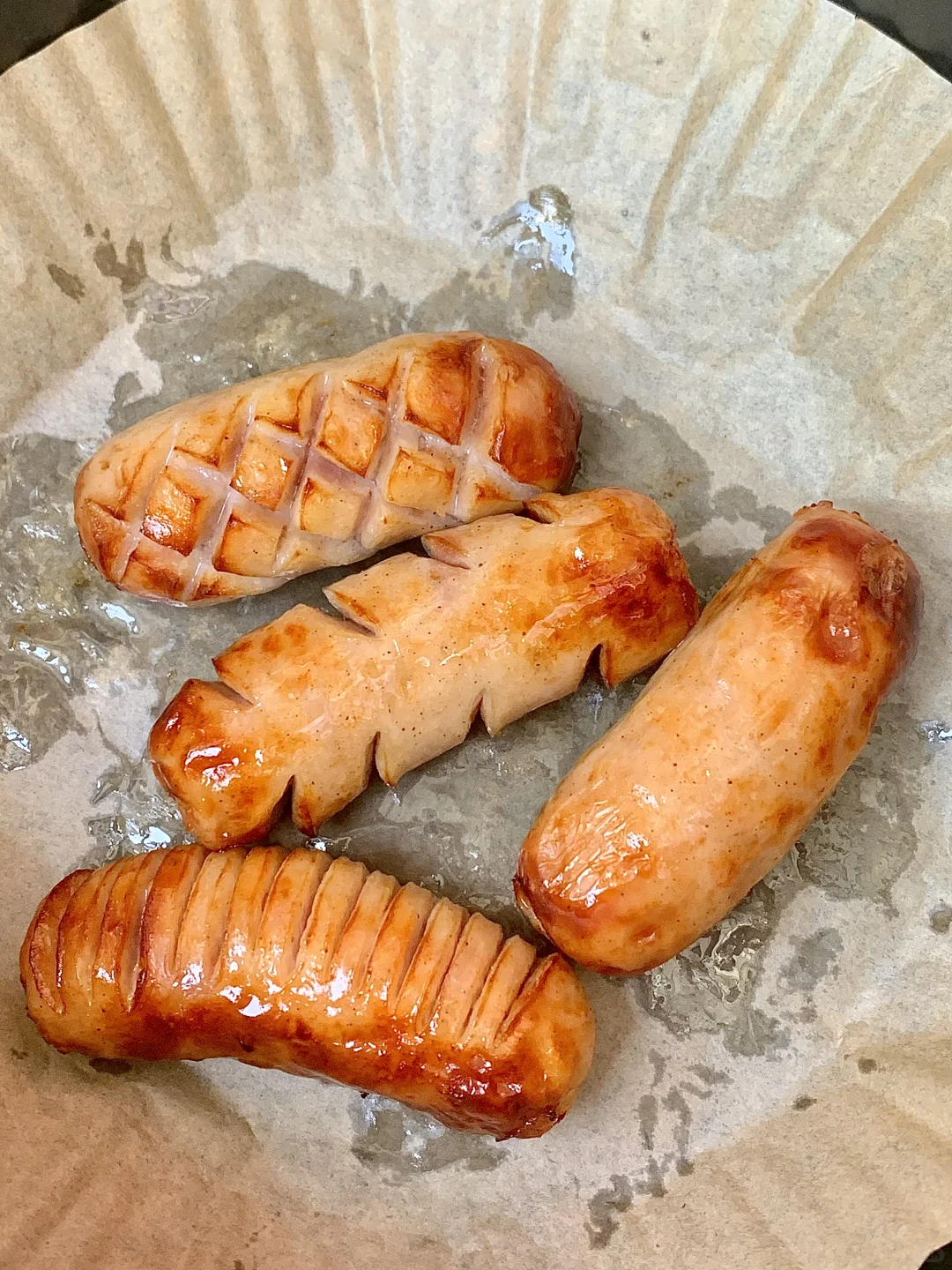 请问这样的烤肠摆摊卖多少合适呢??