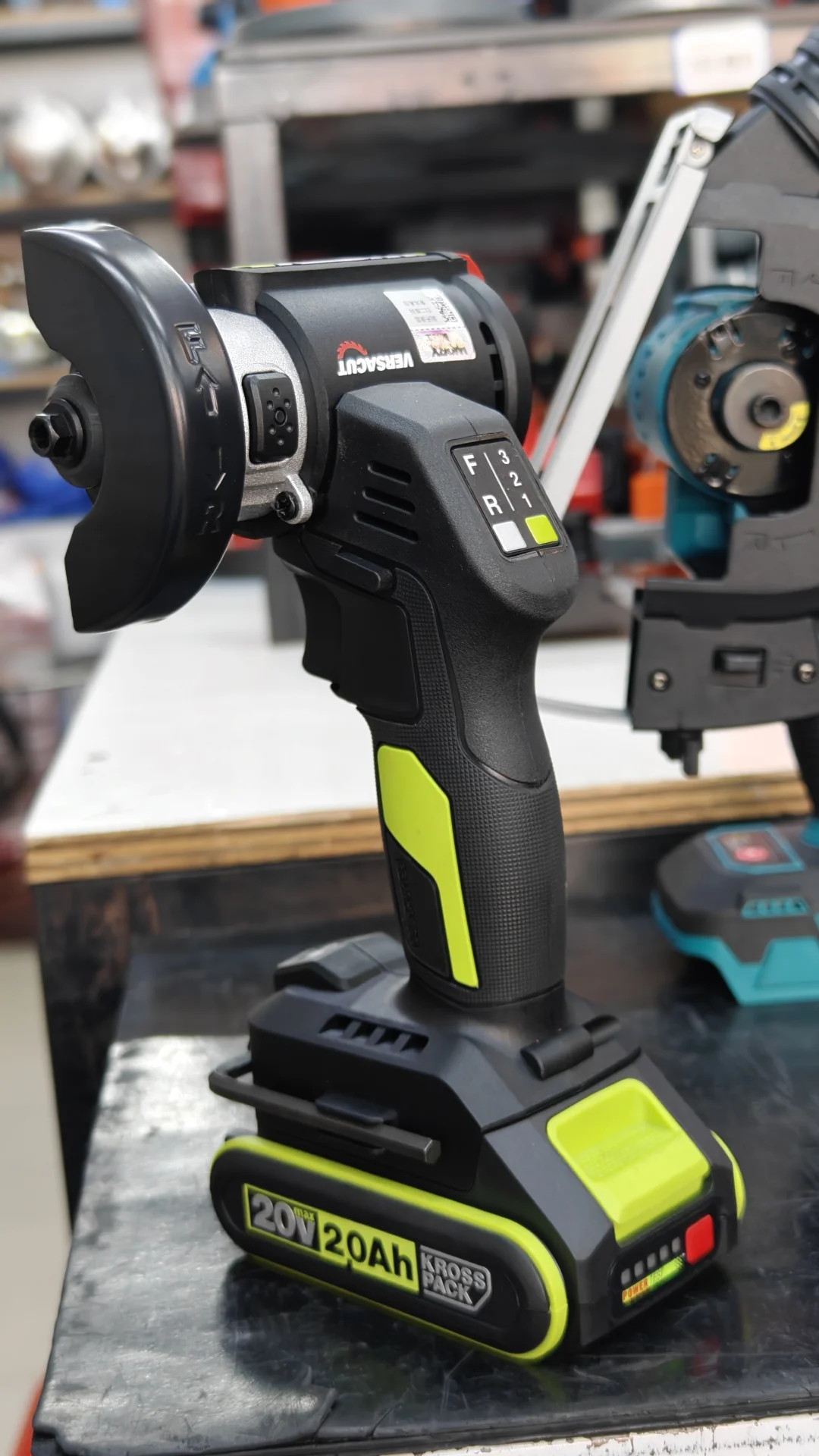 深圳电动工具旗舰店！3寸小鹰锯！