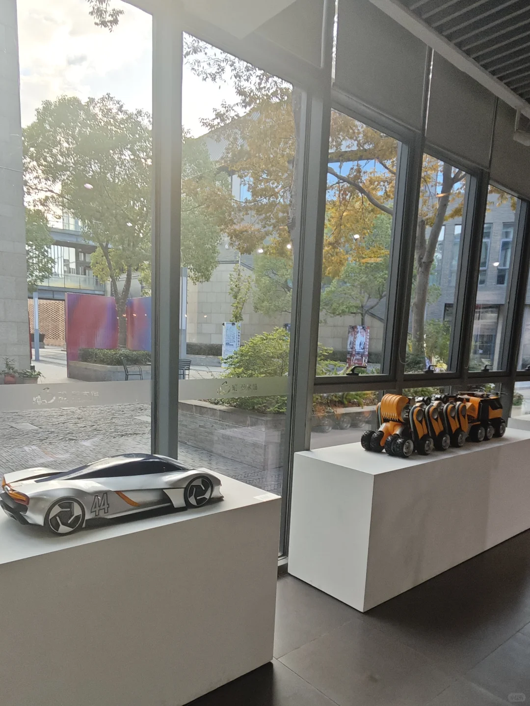 苏州园区明美术馆!免费中法青年设计师展!