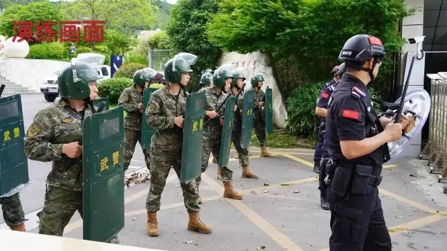 武警同款 法国REF78091式防爆头盔