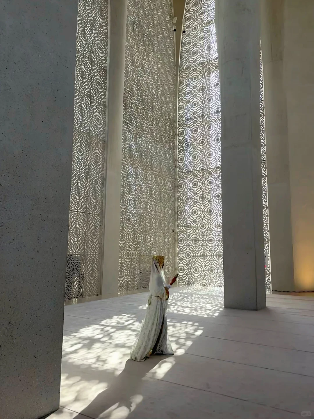 在这里安检被掏出了包里的TT?@阿布扎比