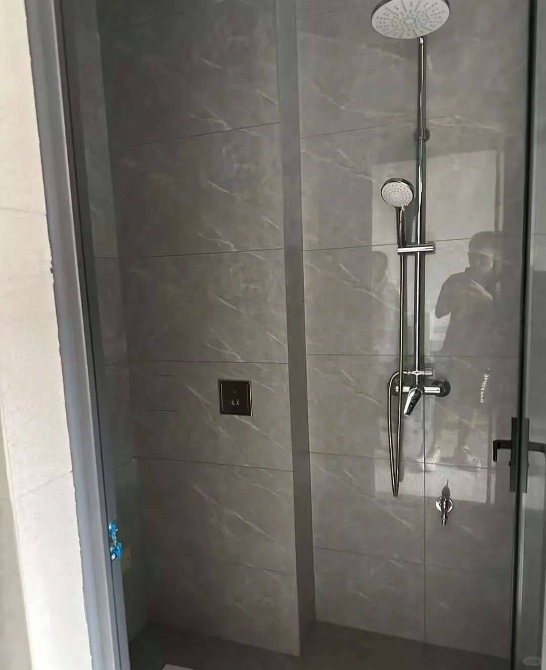 厂里真的很酷！冲冲冲！?