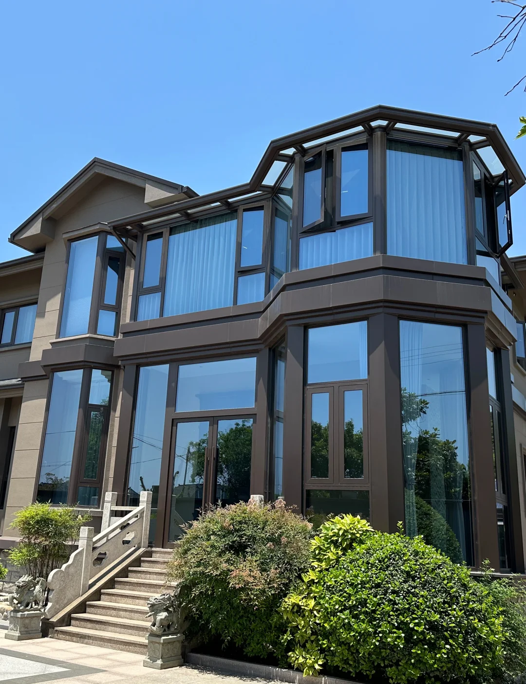 3️⃣款别墅封窗案例?️各有各的特点