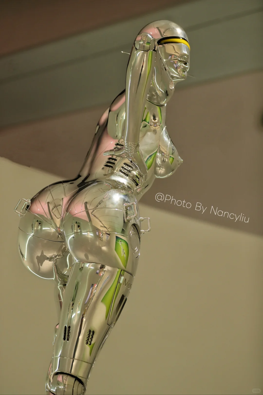 金属迷幻的空山基