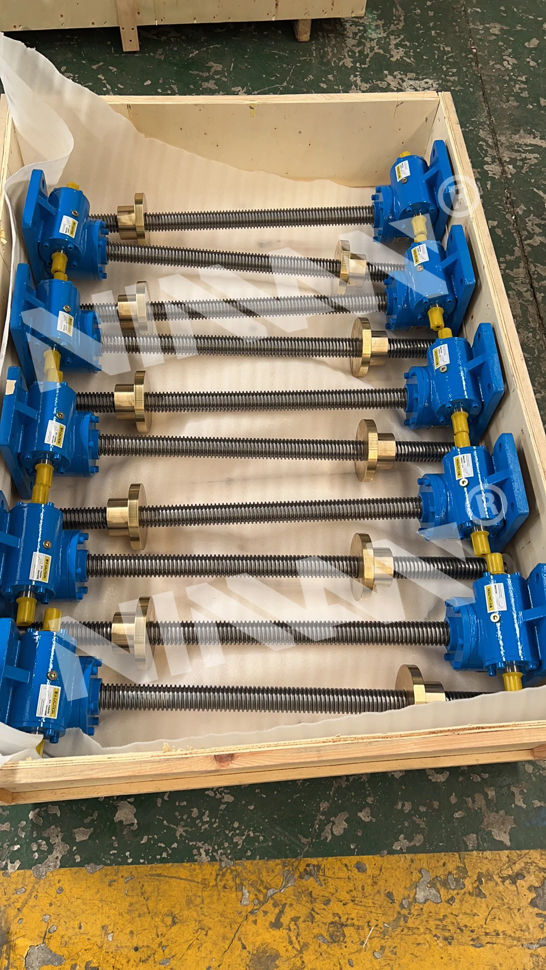 山东尼曼传动 | 专业生产丝杆升降机厂家