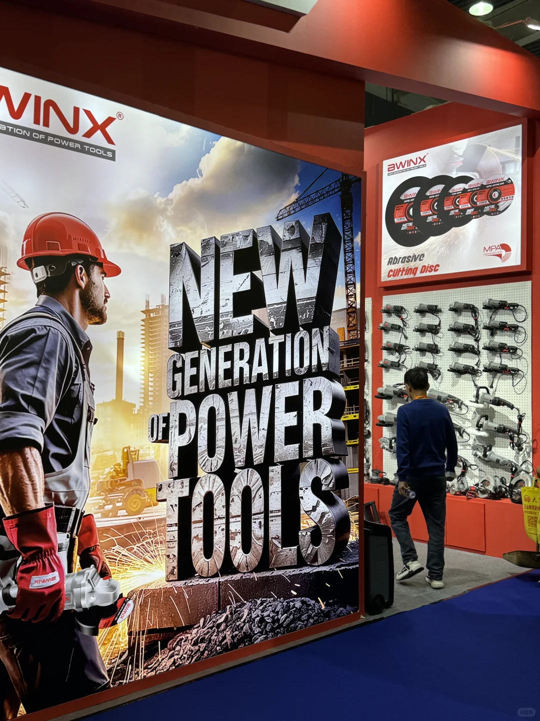 这款激光工具让老外当场追加2000套订单！