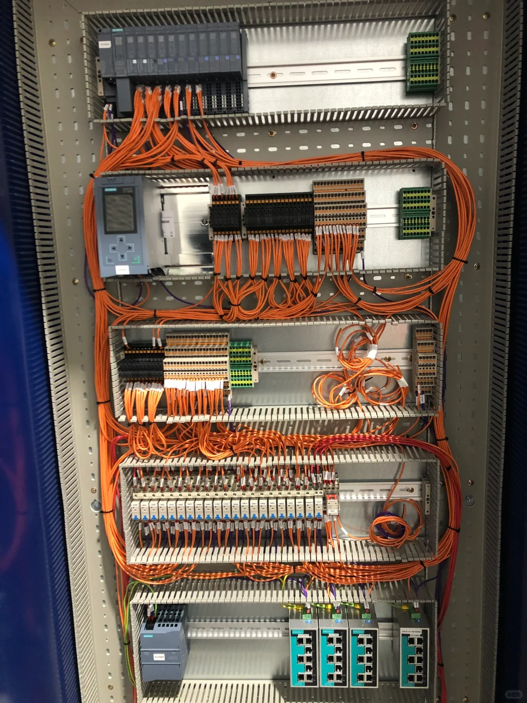 干起活来工具一定要齐全！