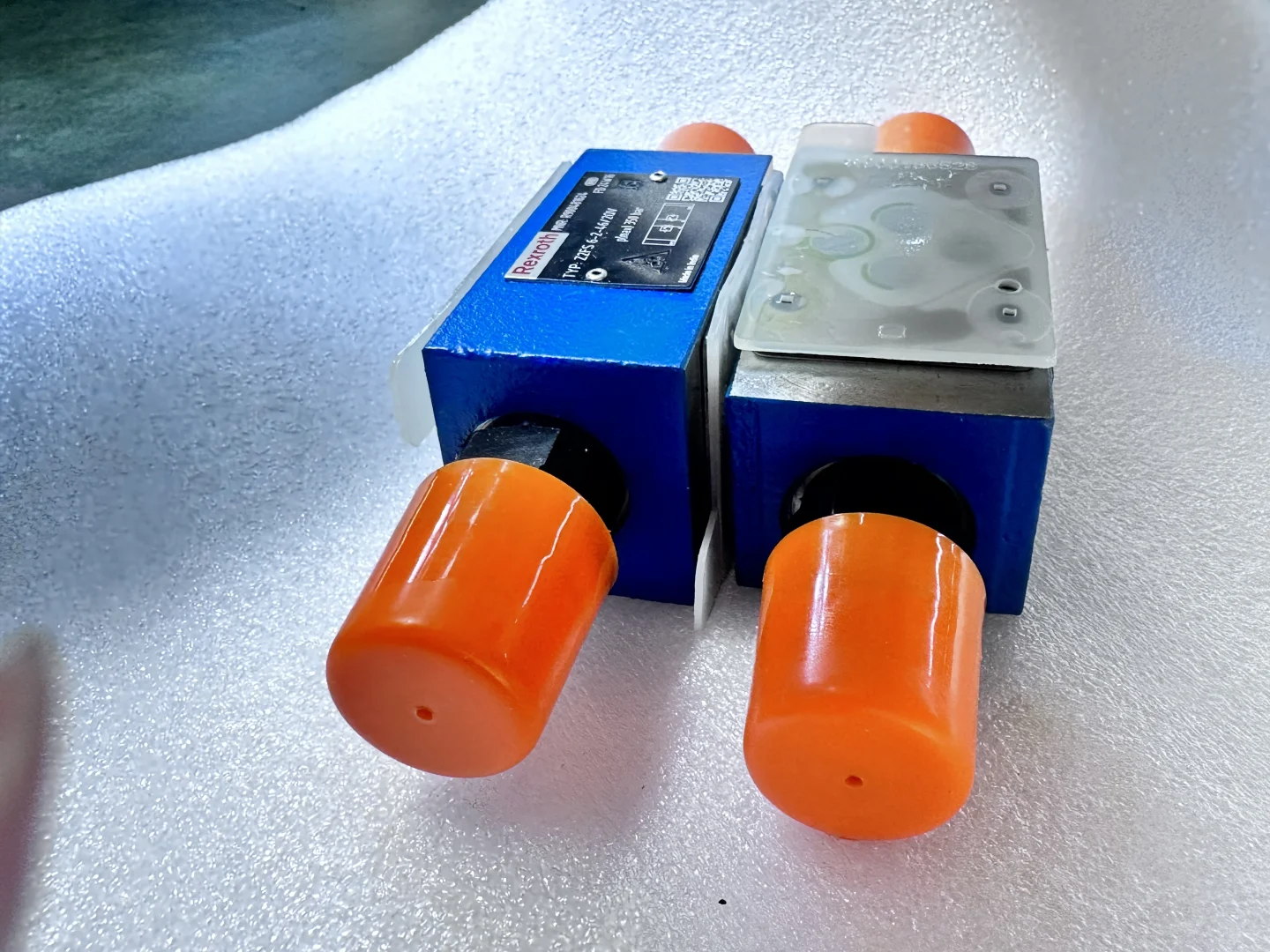 R900481624 Z2FS6-2-46/2QV