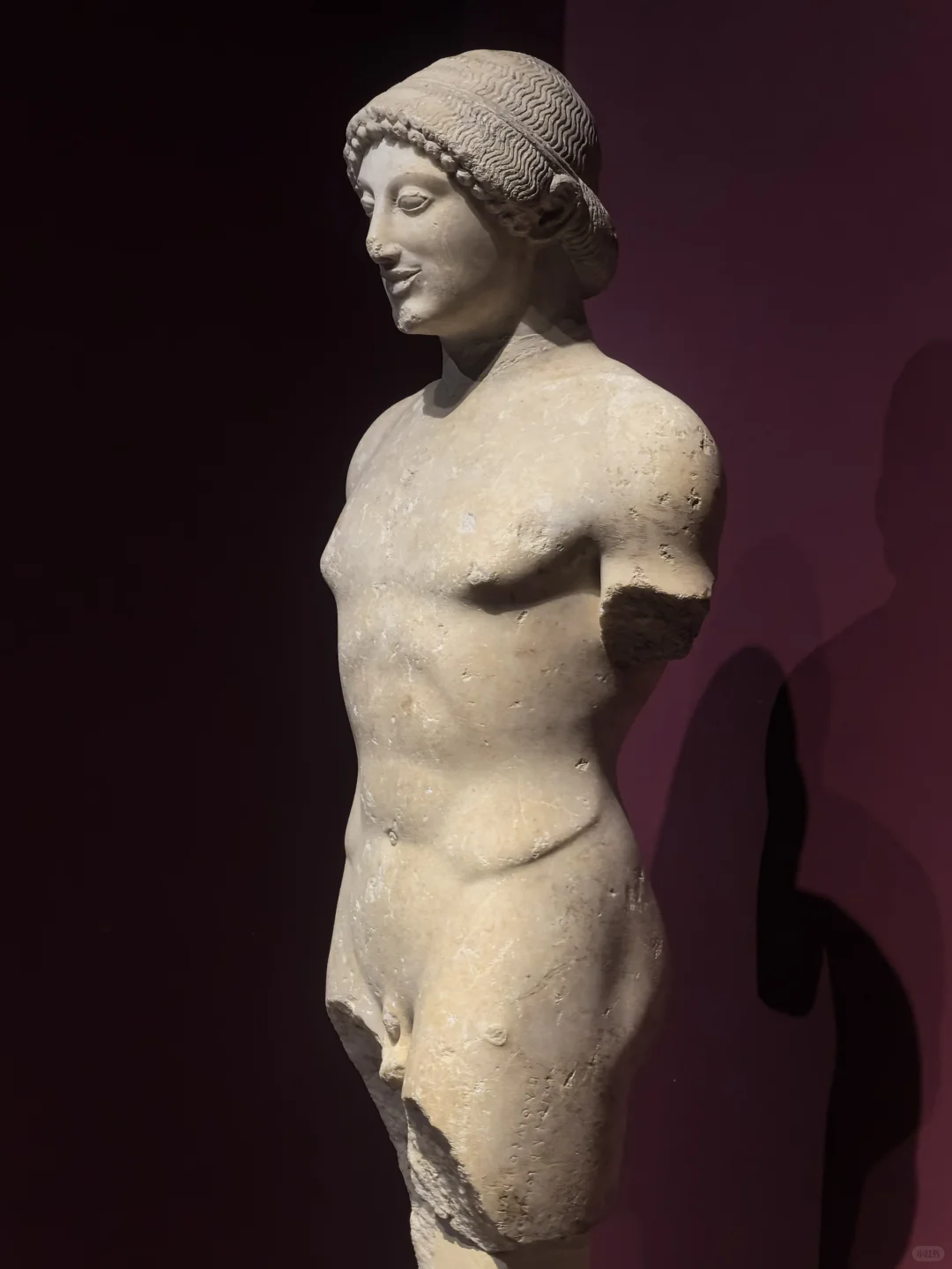 夜游博物馆小记?聊聊两场不同的希腊展