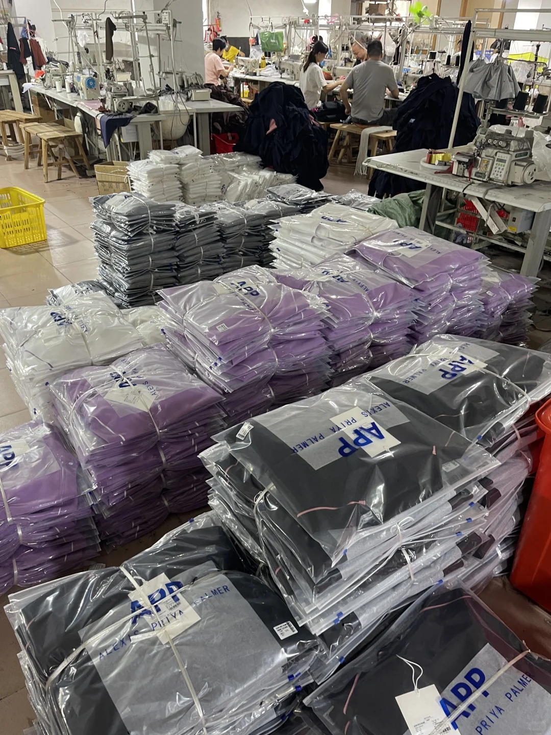 想开发自己的小众品牌怎样跟工厂谈合作?