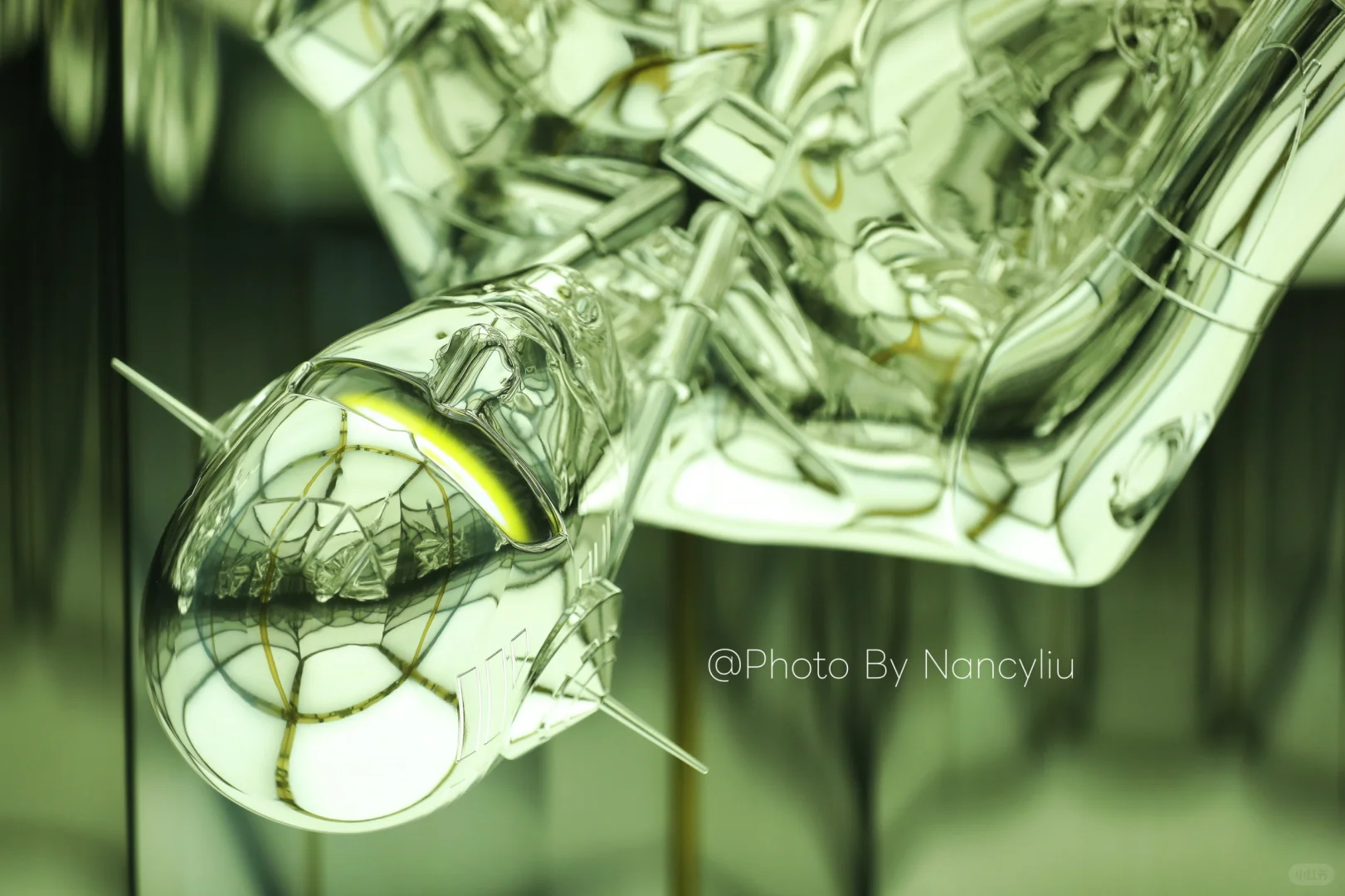 金属迷幻的空山基